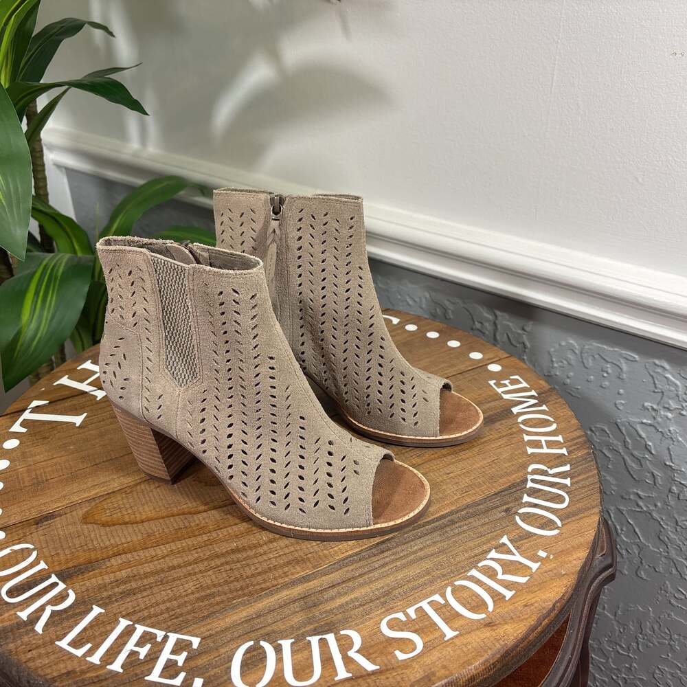 TOMS Majorca Laser Cut Suede Peep Toe Light Brown Ankle Booties - Sz 7.5